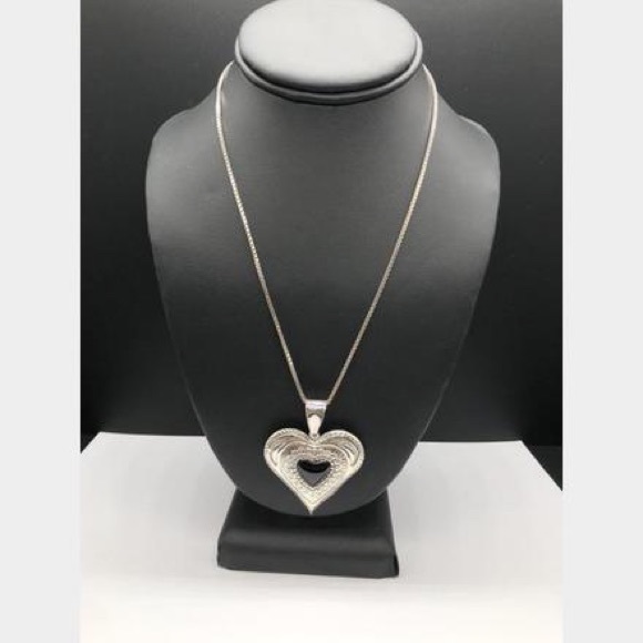 Jewelry - STERLING SILVER ONYX HEART PENDANT NECKLACE